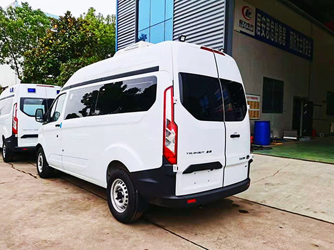 福特全順V362核酸取樣檢測車