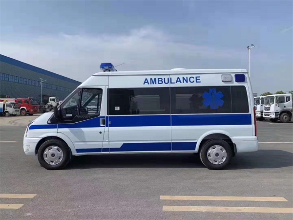 國六福特V348長軸中頂救護車