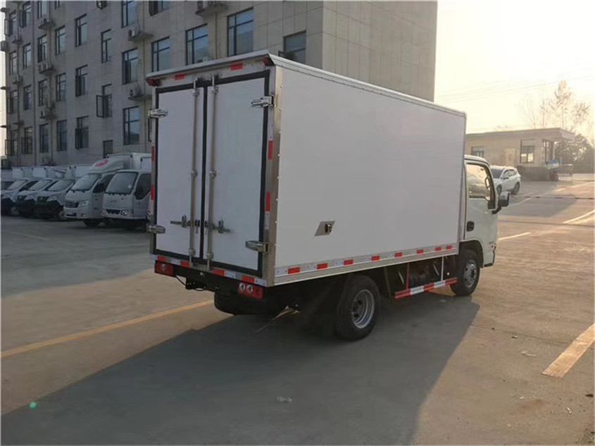 國(guó)六 躍進(jìn)小福星3.26米冷藏車