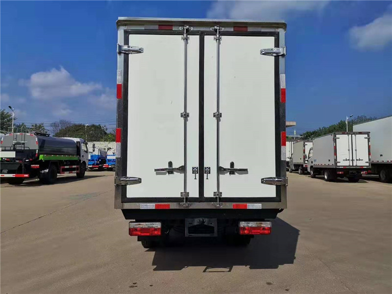 國六 東風途逸3.5米冷藏