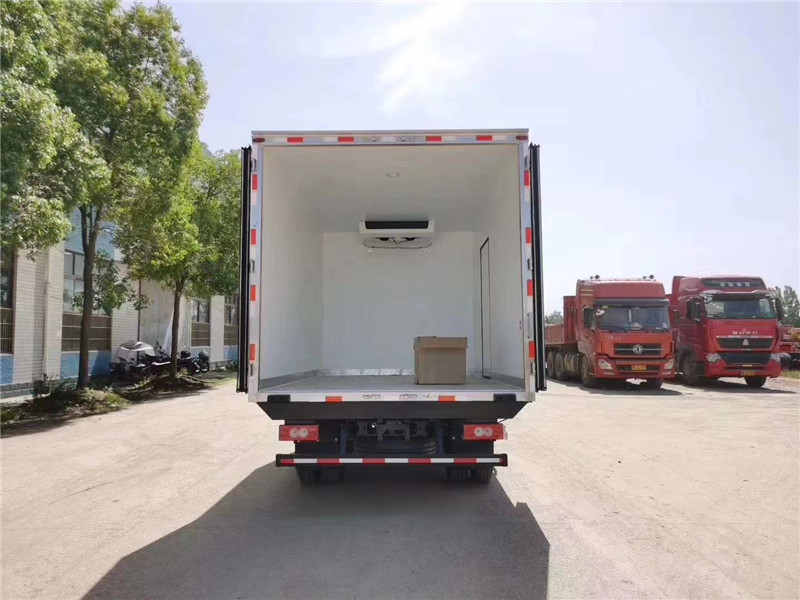 國六 福田歐馬可156馬力藍牌冷藏車