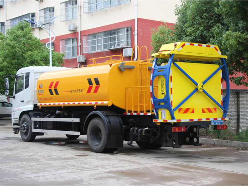 東風天錦康機灑水防撞緩沖車