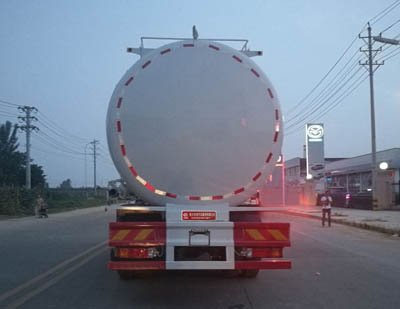 低密度粉粒物料運輸車CLW5250GFLS5